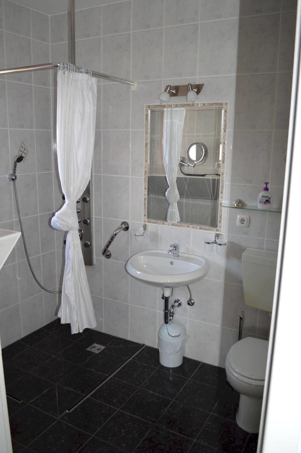 Hotel Bavaria انزل المظهر الخارجي الصورة