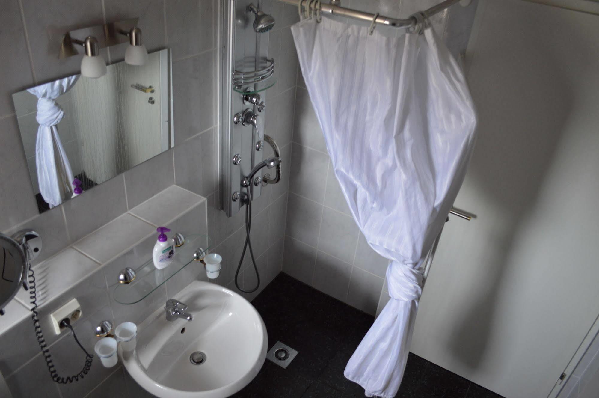 Hotel Bavaria انزل المظهر الخارجي الصورة